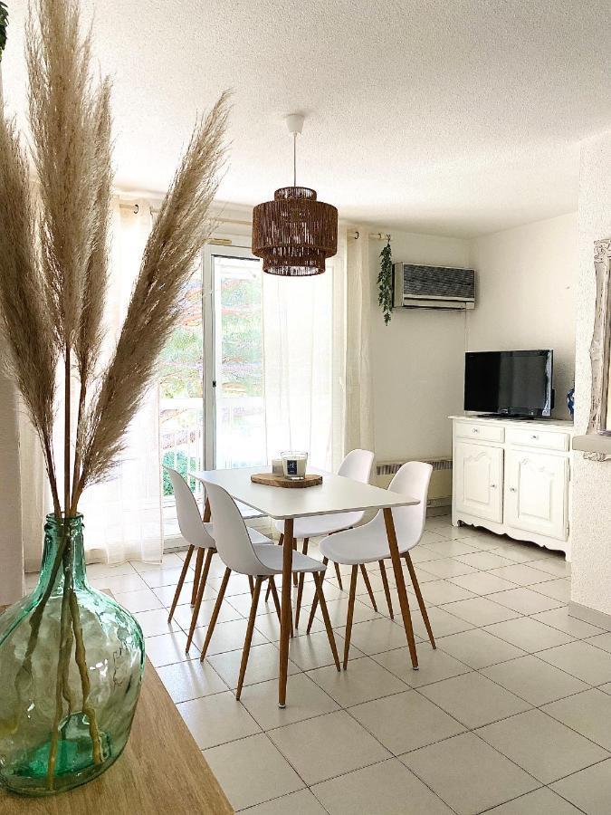 Superbe Appartement Cosy Vue Mer Pieds Dans L'Eau Cavalaire-sur-Mer Exterior photo