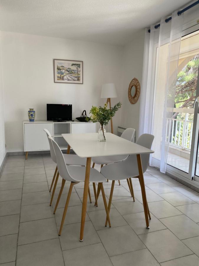 Superbe Appartement Cosy Vue Mer Pieds Dans L'Eau Cavalaire-sur-Mer Exterior photo